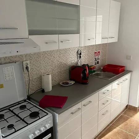 White&red Apartment Timisoara