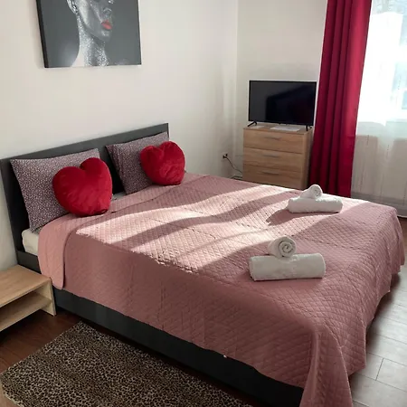 Apartment White&red *
